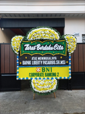 Papan Bunga Duka di Pete