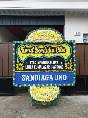 Papan Bunga Duka di Pete